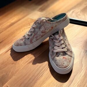 Blowfish Malibu Moira 4 Earth Women's Slip On Sneakers Shoes Size 9